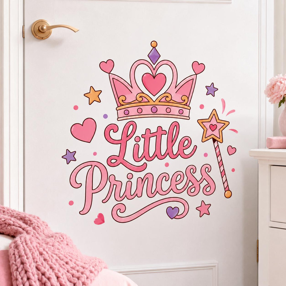 Розовая надпись Little Princess с короной, волшебной палочкой, сердечками и звёздами.
