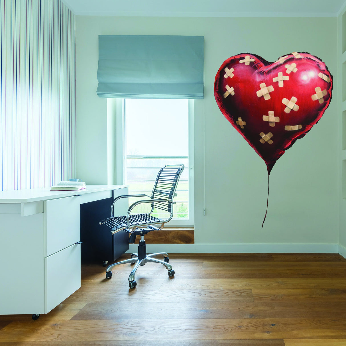 Additional product detail of Artist Heart Balloon Vinyl Wall Sticker.