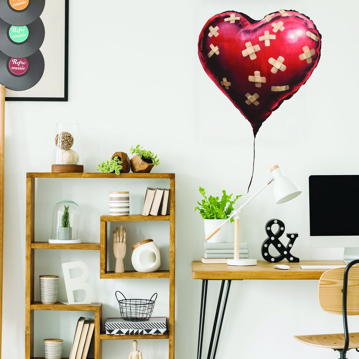 Additional product presentation of Artist Heart Balloon Vinyl Wall Sticker.
