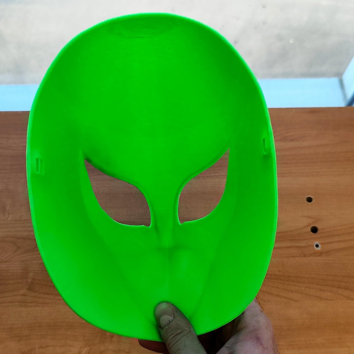 Additional product detail of 3D Printed Futuristic Alien Cosplay Mask.