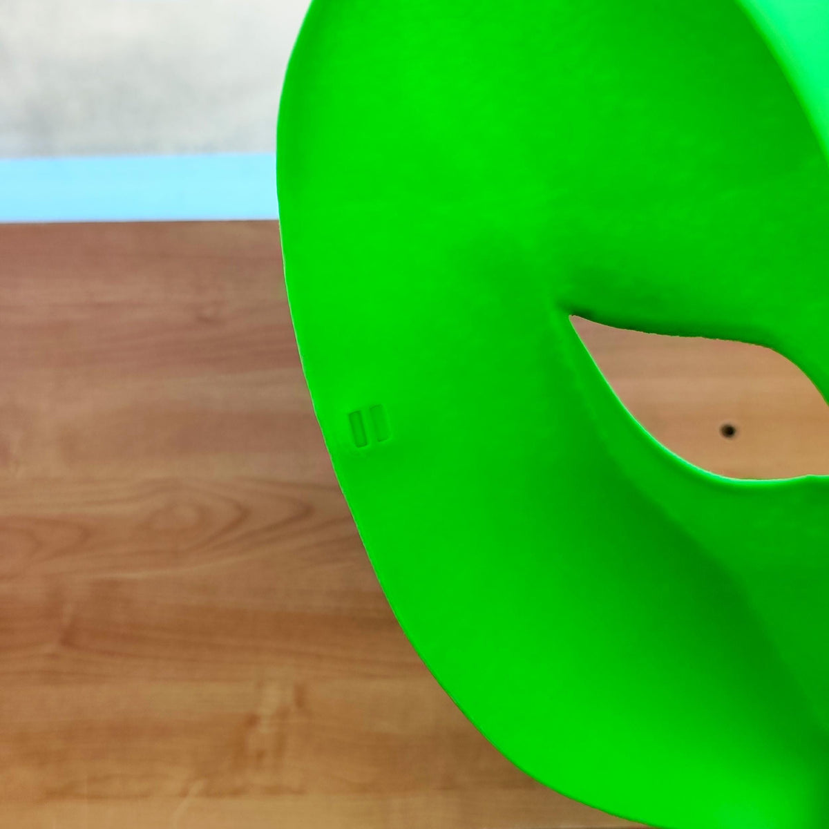 Product presentation view of 3D Printed Futuristic Alien Cosplay Mask.