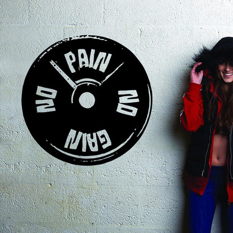 Fitness gym wall decal featuring 'No Pain No Gain' quote.