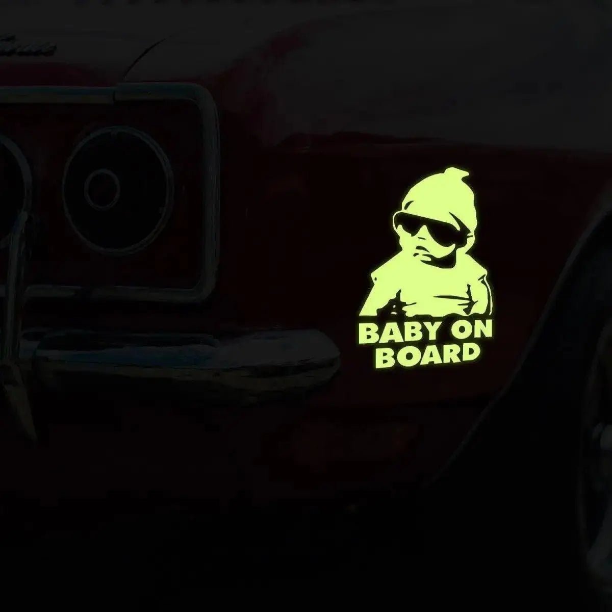 Светящаяся наклейка Baby on Board для автомобиля.